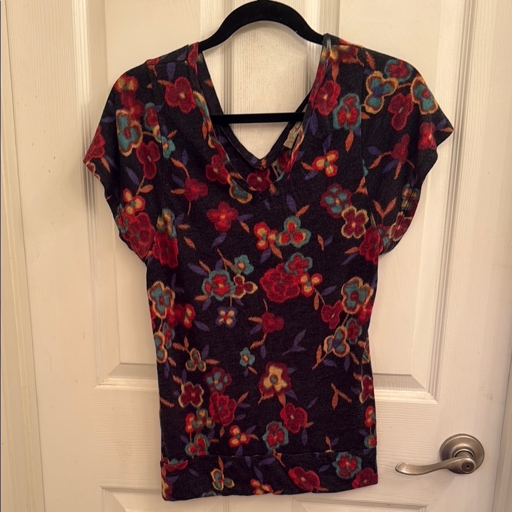 American Rag Floral V-Neck Flutter Sleeve Blouse